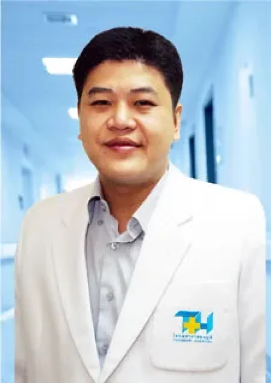 นพ.บุรินทร์ สุขียามานนท์